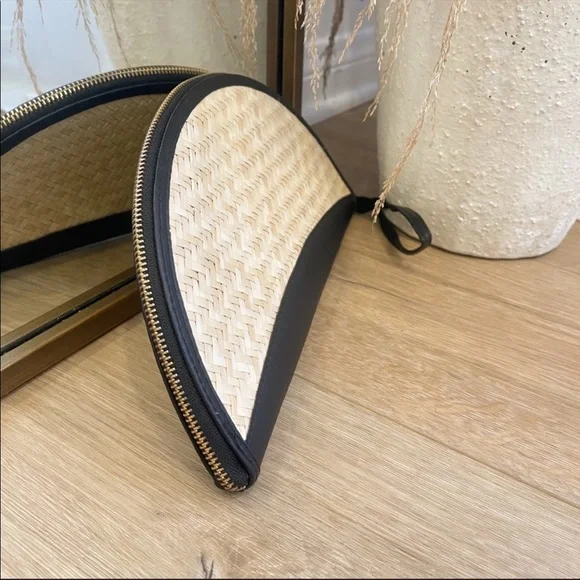 🆕 Half Circle Summer Clutch - Picture 3 of 7